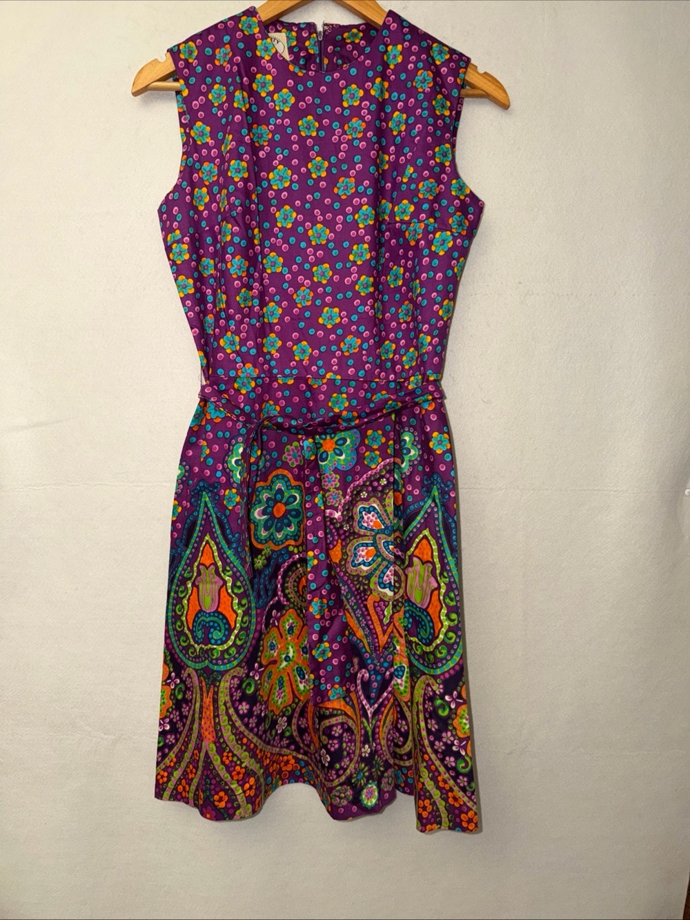 Vintage 1960’s libertyCircle Sleeveless PurpleFloral & Paisley psychedelic dress